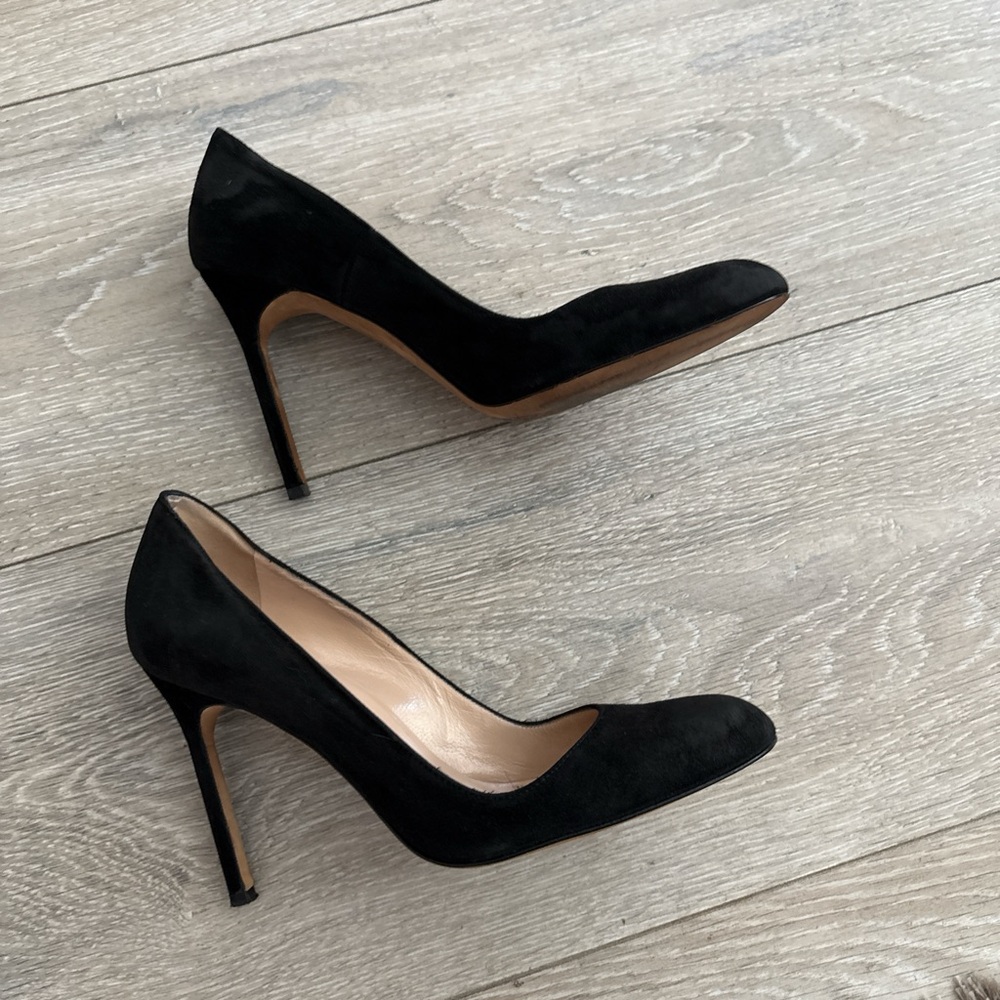 Manolo Blahnik Black Suede Heels